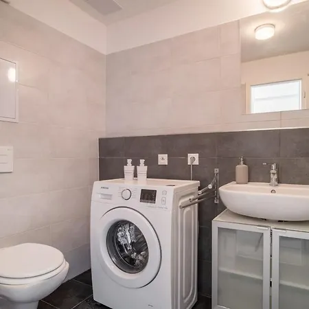 Appartement 1brw - Secure Parking *