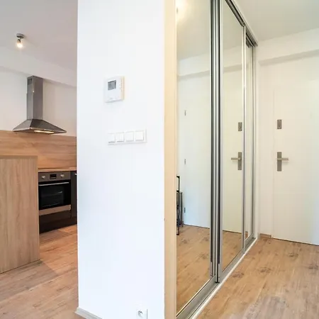 1brw - Secure Parking Apartment Bratislava