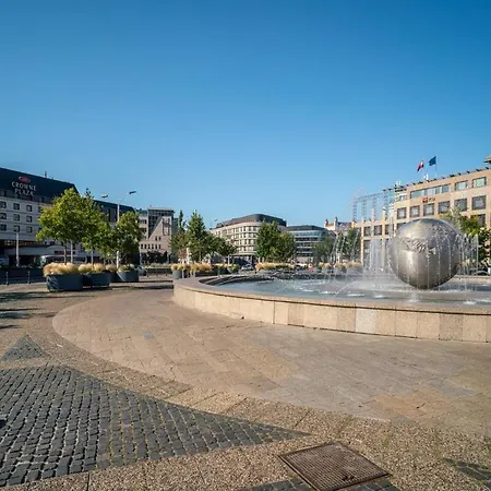 1brw - Secure Parking Bratislava