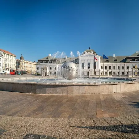 1brw - Secure Parking Μπρατισλάβα